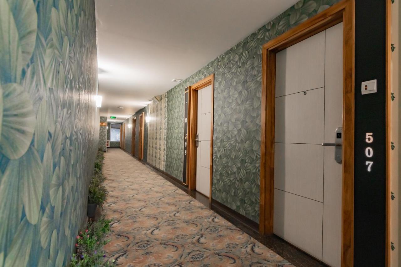 Отель Reddoorz Premium Near Bandung Station Экстерьер фото